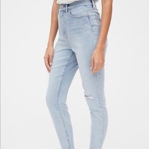 Gap High Rise Light Washed Distressed Jeans